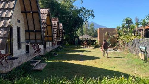 Songan Cabin | Moon house