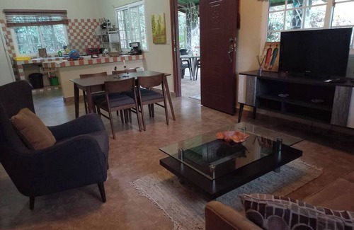 Juan Diaz House | Moon House River Dreams Cerro Azul