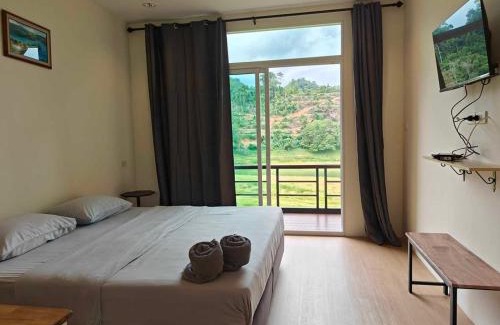 Than To Hotel | Moon lake resort