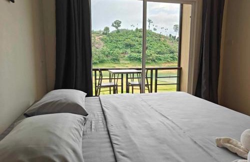 Than To Hotel | Moon lake resort