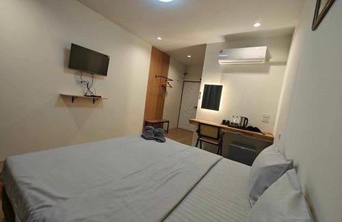 Than To Hotel | Moon lake resort