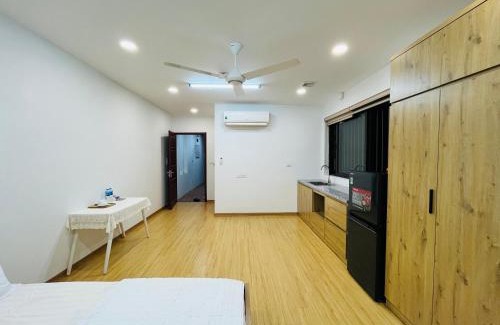 Yen Phu Apartment | Moon River Home 501