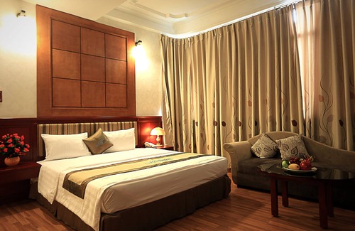 Truc Bach Hotel | Moon View Hotel