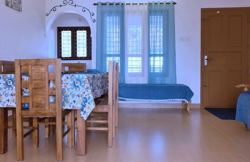 Kanthalloor Hotel | Moon Wings Mountain Resort