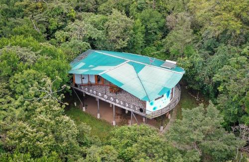 Monteverde House | Moon Wonders Vacation House