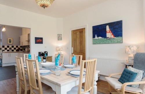 Freshwater Bay House | Moonbeam House