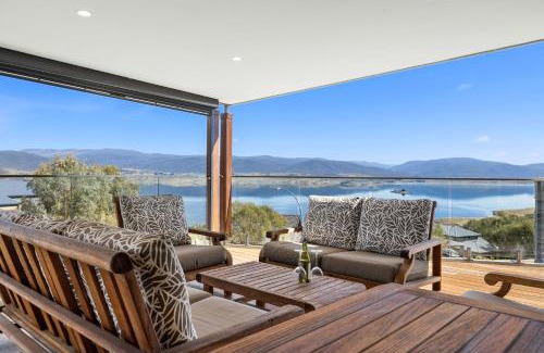 East Jindabyne House | Moongate
