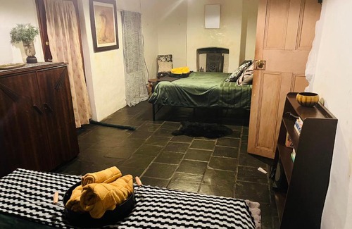 Northampton Bed & Breakfast | Mooniemia Farmhouse Bed and Breakfast
