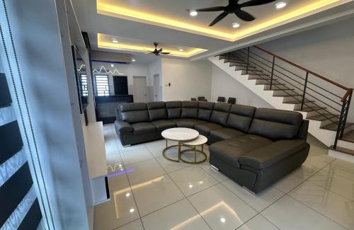 Ijok House | Moonlight Homestay