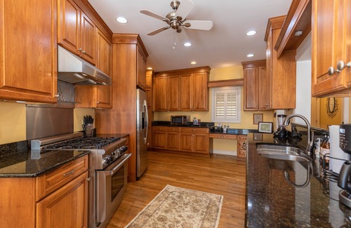 Sugar Grove House | Moonlight Manor - Views, Hot Tub, Privacy!