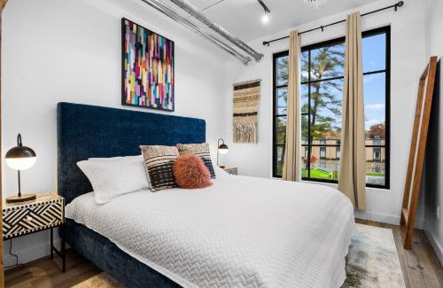 Traverse City Apartment | MoonlightShoresTC - "New Stylish Condo with 10 Hot Tubs!" Near Front St, Winery, Beach, Golf, Trails