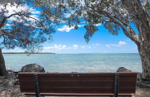 Traviston House | Moonshadow-Burrum Heads- Beachfront- 3BR- Water Views