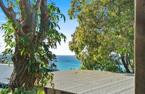 Point Lookout House | Moonshine Beach Shack by Discover Stradbroke
