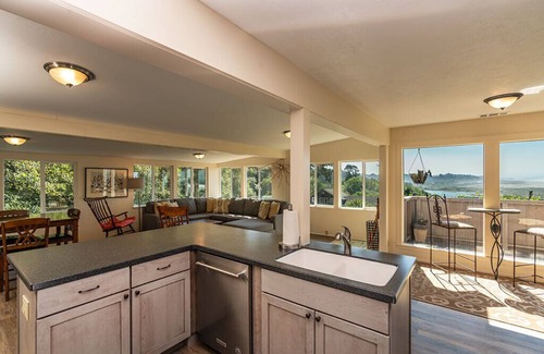 Westhaven-Moonstone House | Moonstone Beach Retreat - Beach Lover's Getaway!
