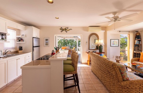 West End Villa | MOONSTONE VILLA 3bed villa and dip pool, just a hop skip and a jump from beach!