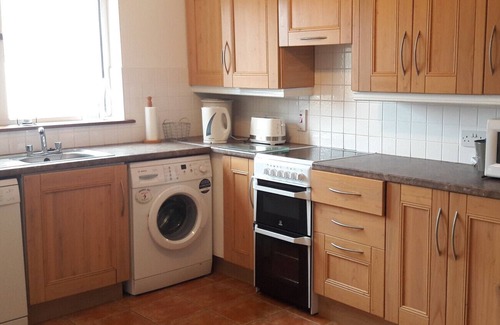 Kilkee Ski Chalet | Moore Bay Holiday Village 18A