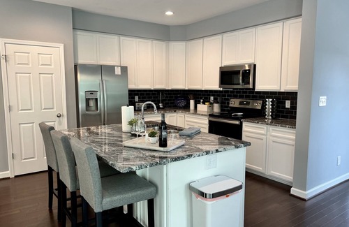 Eatons Crossing House | Moore Lake Timen
