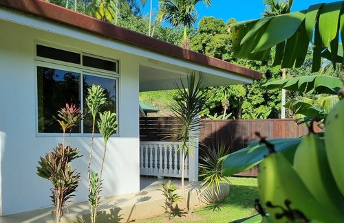 Vai'anae House | MOOREA - Fare Vaianae Miti