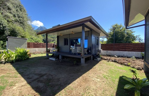 Moorea-Maiao Ski Chalet | MOOREA - Naku Kahi Bungalow 1