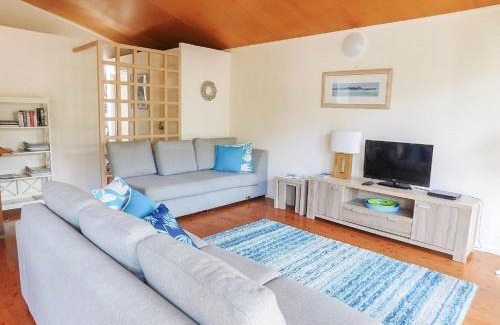 Toogoom House | Moorings - Toogoom- Beachfront - 3BR- Aircon