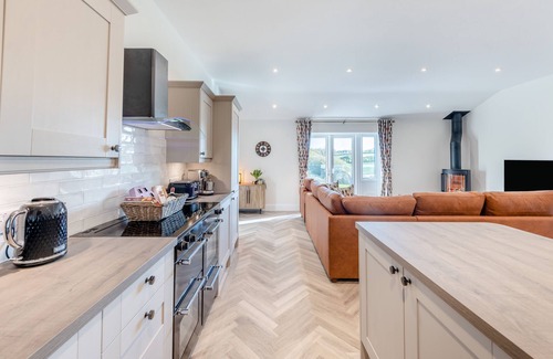 Hemerdon House | Moorview Lodge - Three Bedroom House, Sleeps 6
