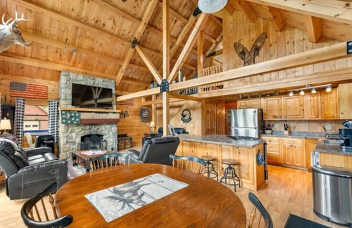 Pittsburg Cabin | Moose Alley American Cabin