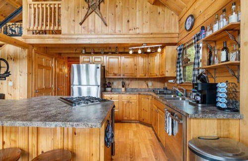 Pittsburg Cabin | Moose Alley American Cabin