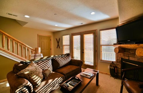 Eden Apartment | Moose Hollow Condo #1206