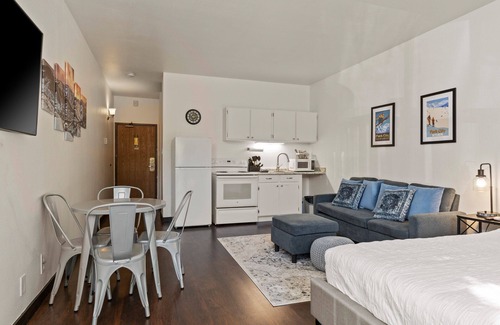 North Park City Condo | Moose Mgmt at Prospector 811: Pool & HotTub Access-Downtown-Parking-WiFi