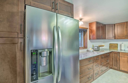 Walden Cabin | 'Moose Park Lodge' Charming Walden Retreat!