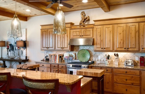 Steamboat Springs House | Moose Peak, Winter Shuttle to the ski area, AC, Entertainment Room with Games for the Whole Family