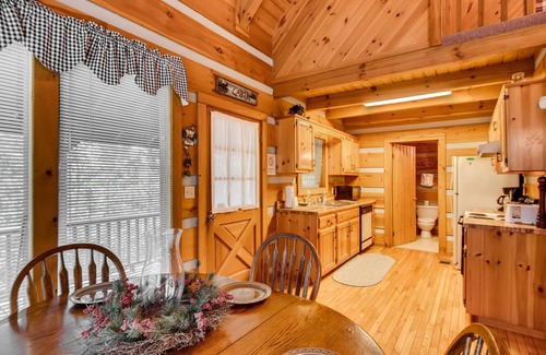 Gatlinburg - Pigeon Forge Cabin | Moose Tracks, enchanting cabin in the Smoky Mountain is private and relaxing.