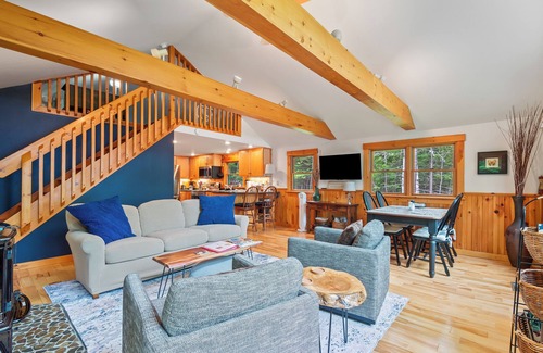 Rangeley Cabin | MooseHoek | Sandy Beach and Gorgeous Sunsets on Mooselookneguntic Lake