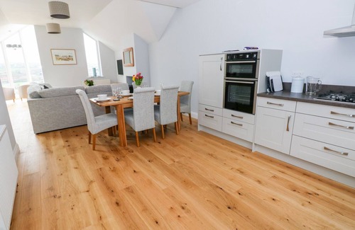 Goodwick Cottage | MOR AWELON, family friendly, luxury holiday cottage in Goodwick