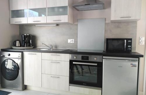 Sarzeau Apartment | MOR-HA-MARCH Studio