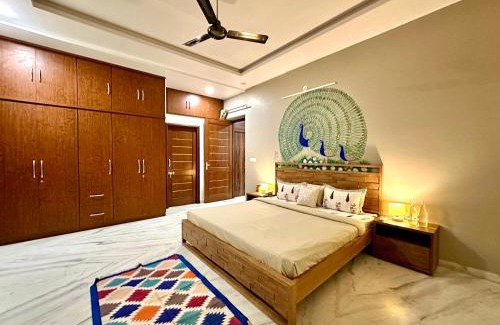 Uchiyarda House | Mor Jharokha 2BHK Retreat