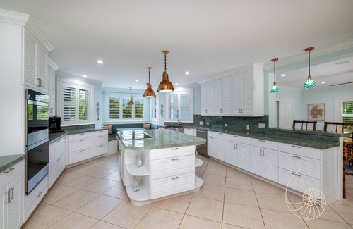 Indian Waterways House | Morada Breeze ~ 6 Bedroom Plantation Key Home with Pool & Dockage