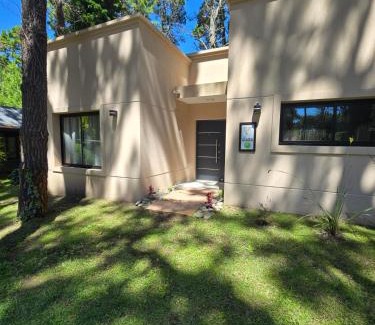 Costa del Este House | Moradas del Bosque