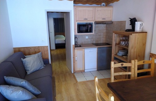 Mont-de-Lans Apartment | MORESTYLE CHALET - FREE JACUZZI SAUNA HAMMAM 4pp @ LES 2 ALPES