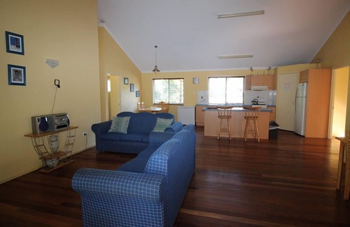 Brisbane Waterfront House | Moreton Island Retreat @ Moreton Island