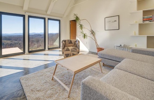 Marshall House | Morgan Branch Cabin in Marshall