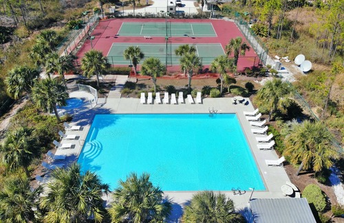 Morgantown House | Morgantown w/ beach, pools, tennis & pickleball