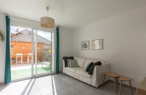 Savines-le-Lac House | Morgon Garden Lodge - Proche de la Rivière