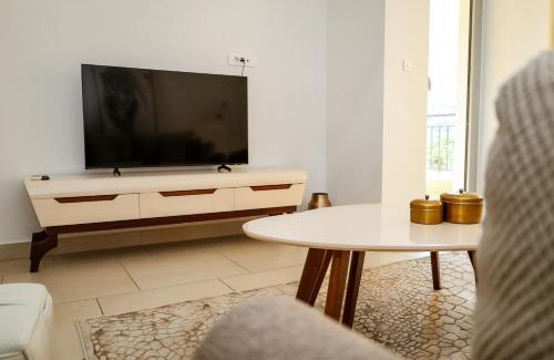 Donji Morinj Apartment | Morinj Lavender Bay Apartment E3