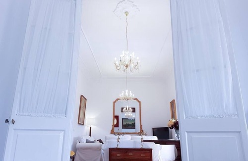 Jerez de la Frontera Old Town Apartment | Morla-Melgarejo palace house (100m2 apartment)