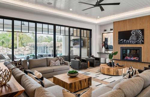 Reunion Villa | Morlando Space Mansion-TT469