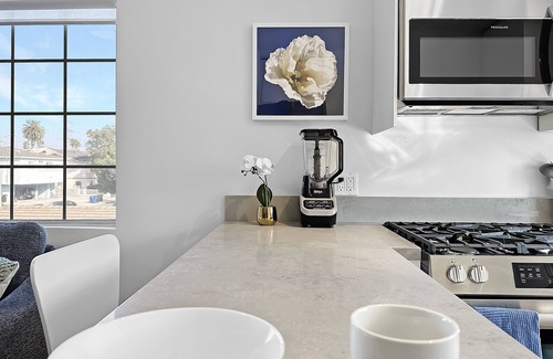 McManus Apartment | Morning Glow Modern Apartment in Culver City