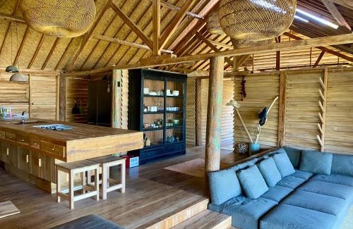 Sumbawa Barat Villa | Moromoro