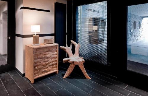 Davos Hotel | Morosani Fiftyone - the room only Hotel