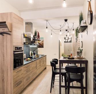 Old Town Apartment | MORRISON apartment/15 guests/7bedrooms/Riga Old Town